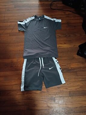 Nike Men's Athletic Shorts and Tee Set - Dark Gray with White Accents